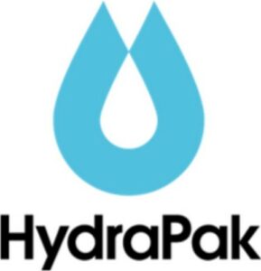 Une goutte d’eau stylisée, formant un logo, représente HydraPak sur un fond blanc.