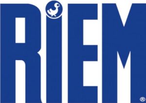 Le logo RIEM, en bleu foncé, présente un oiseau blanc stylisé au centre du « I ». Il s'agit d'une marque, probablement une entreprise. Un « ® » est visible en bas à droite.